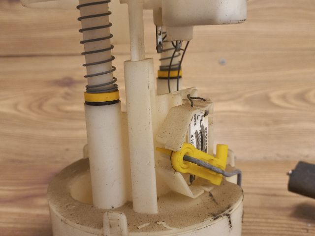 bontott RENAULT CLIO II Üzemanyagszint Jeladó