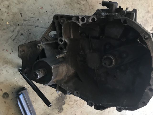 bontott RENAULT CLIO II Váltó (Mechanikus)