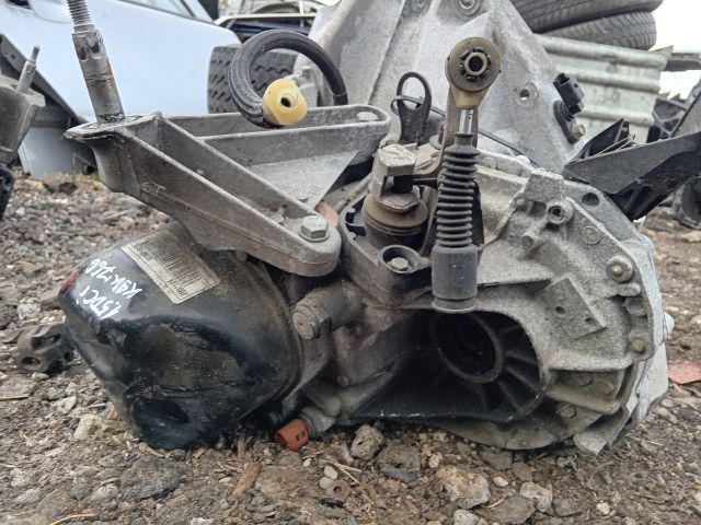 bontott RENAULT CLIO II Váltó (Mechanikus)
