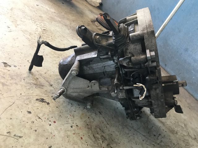 bontott RENAULT CLIO II Váltó (Mechanikus)