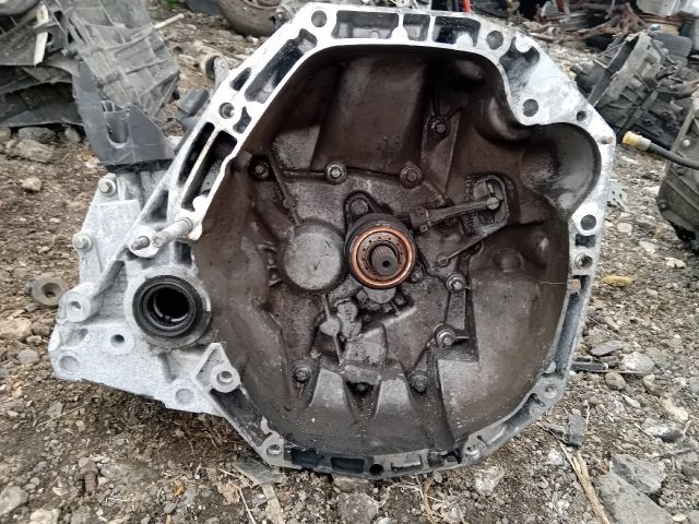 bontott RENAULT CLIO II Váltó (Mechanikus)