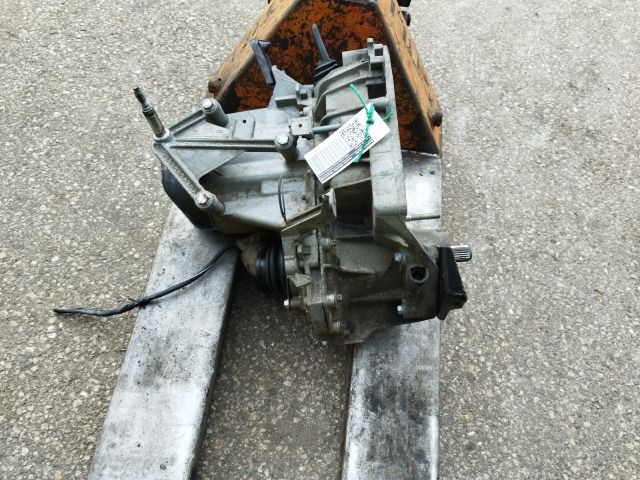 bontott RENAULT CLIO II Váltó (Mechanikus)
