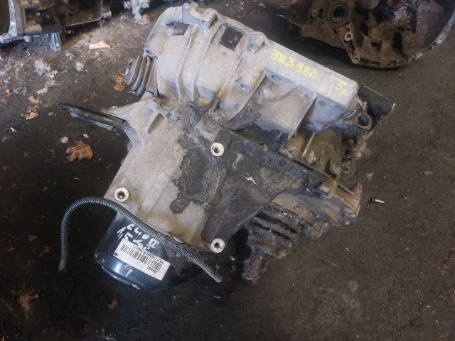 bontott RENAULT CLIO II Váltó (Mechanikus)