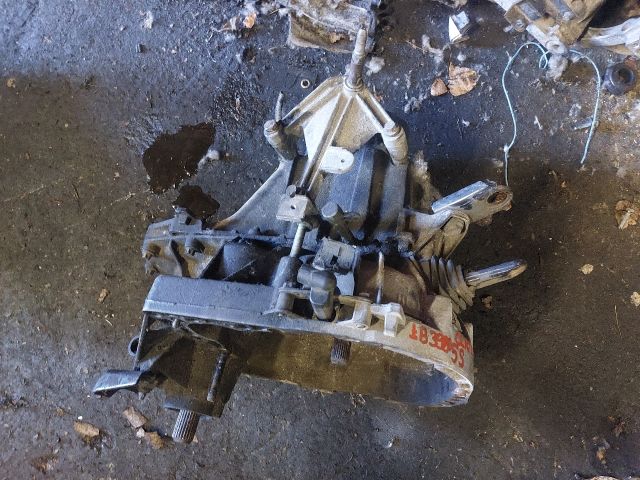 bontott RENAULT CLIO II Váltó (Mechanikus)