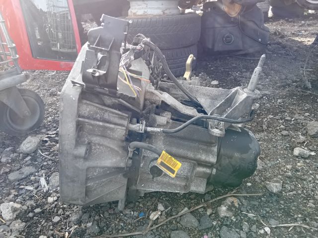 bontott RENAULT CLIO II Váltó (Mechanikus)