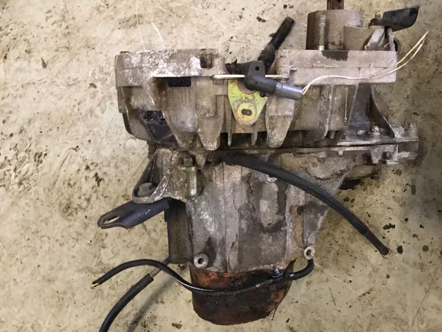 bontott RENAULT CLIO II Váltó (Mechanikus)