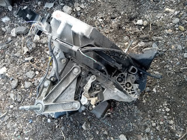 bontott RENAULT CLIO II Váltó (Mechanikus)