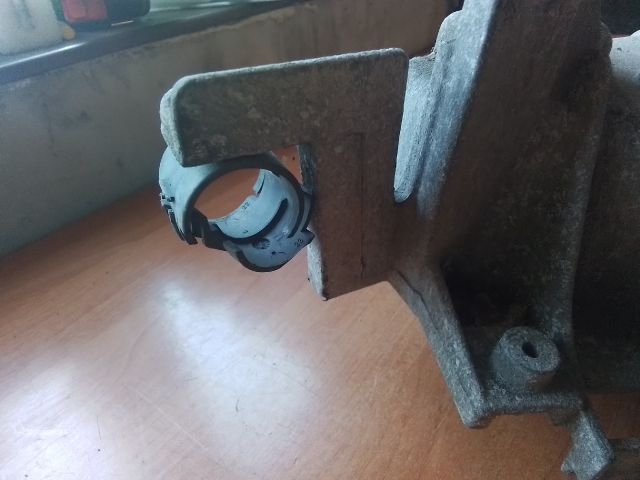 bontott RENAULT CLIO II Váltó Tartó Bak (Pozíciófüggetlen)