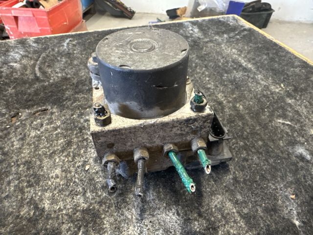 bontott RENAULT CLIO II ABS Kocka