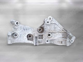 bontott RENAULT CLIO II Generátor Tartó Bak