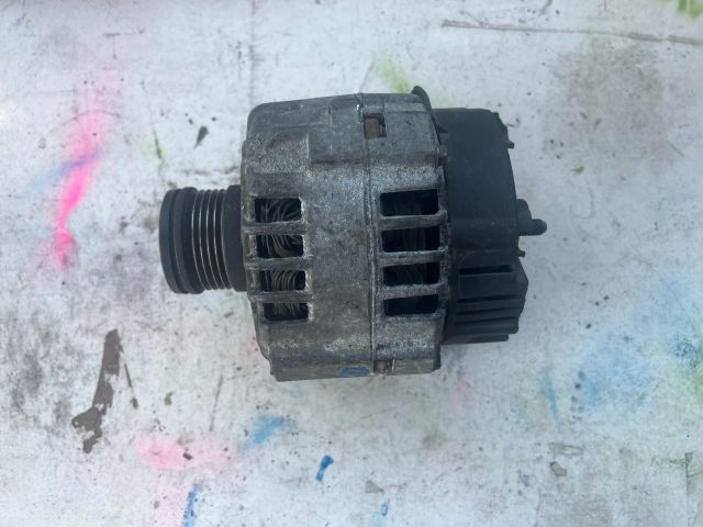 bontott RENAULT CLIO II Generátor