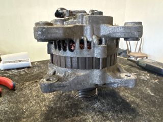 bontott RENAULT CLIO II Generátor