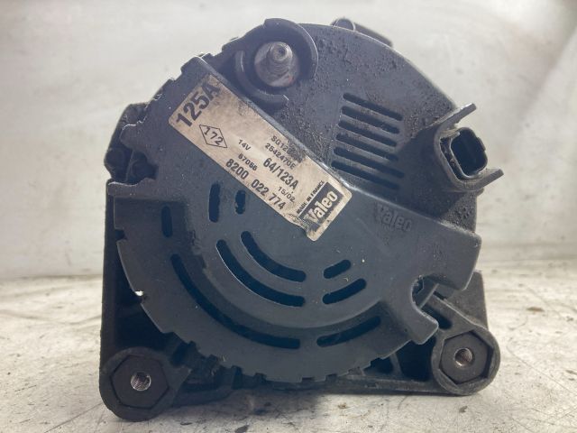 bontott RENAULT CLIO II Generátor