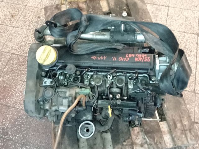 bontott RENAULT CLIO II Hengerfej