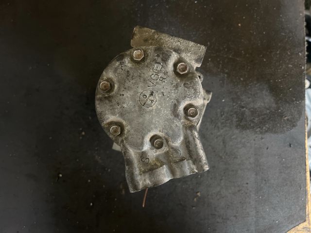 bontott RENAULT CLIO II Klímakompresszor