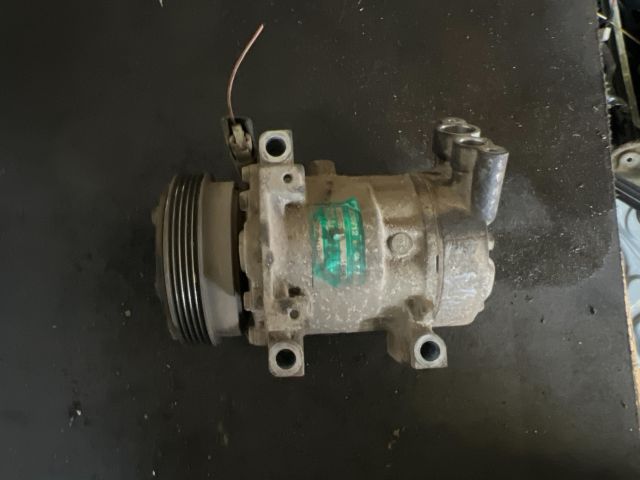 bontott RENAULT CLIO II Klímakompresszor