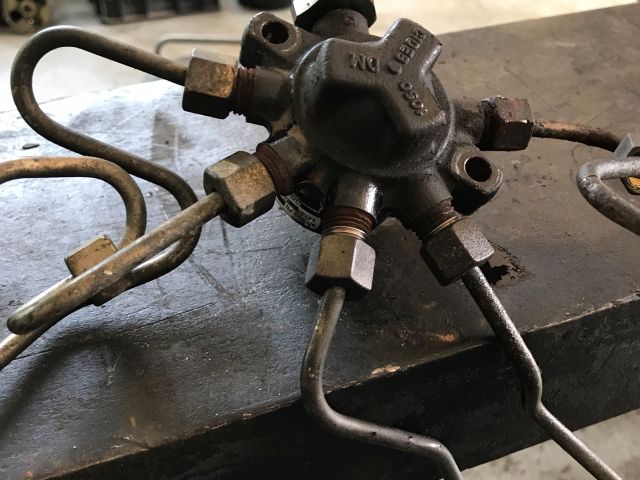 bontott RENAULT CLIO II Közösnyomócső