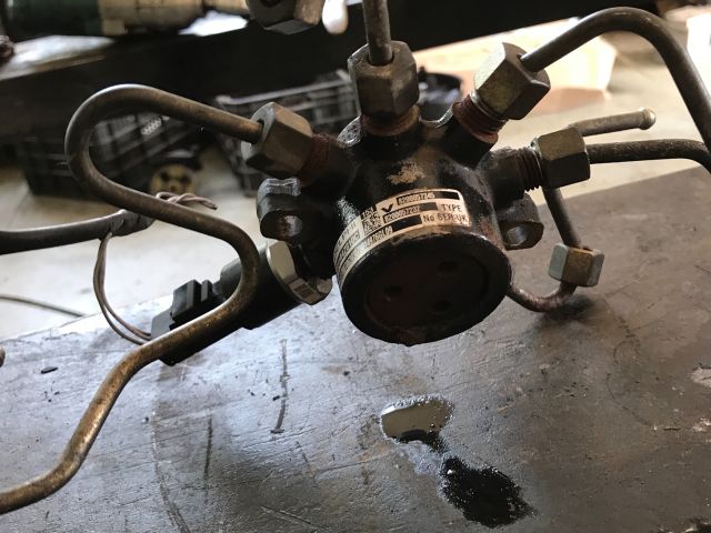 bontott RENAULT CLIO II Közösnyomócső