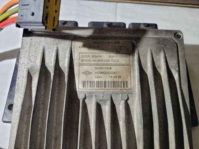 bontott RENAULT CLIO II Motorvezérlő