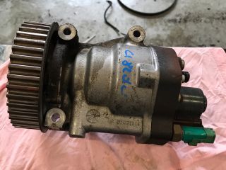 bontott RENAULT CLIO II Nagynyomású Szivattyú