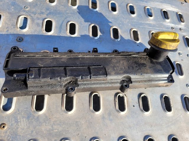 bontott RENAULT CLIO II Szelepfedél