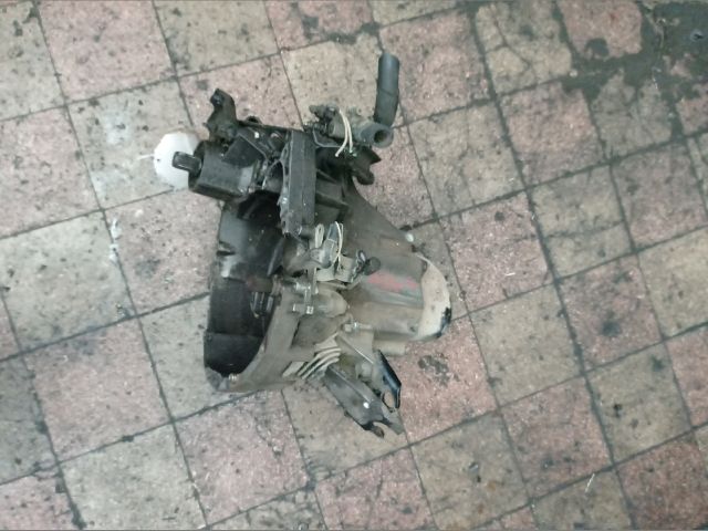 bontott RENAULT CLIO II Váltó (Mechanikus)