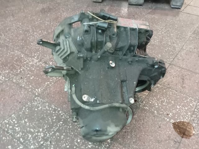 bontott RENAULT CLIO II Váltó (Mechanikus)