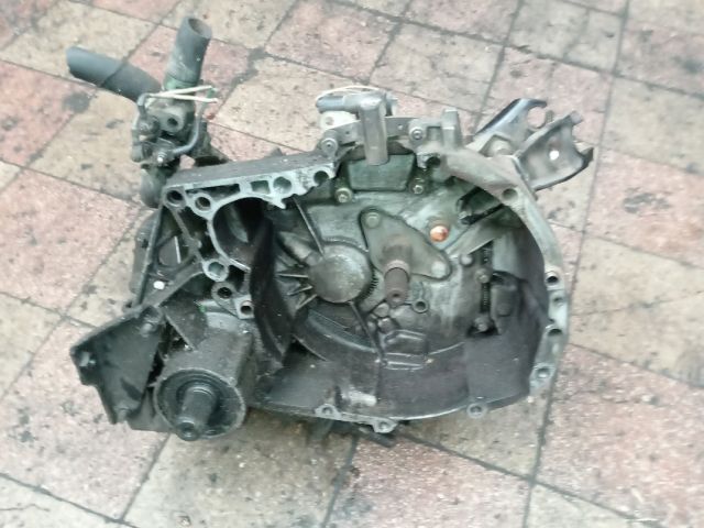 bontott RENAULT CLIO II Váltó (Mechanikus)
