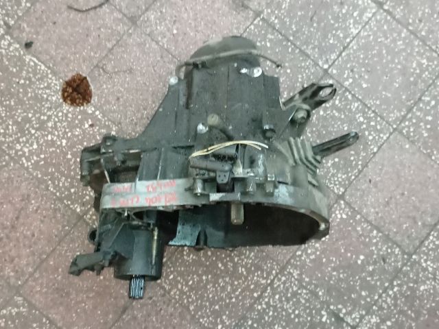 bontott RENAULT CLIO II Váltó (Mechanikus)