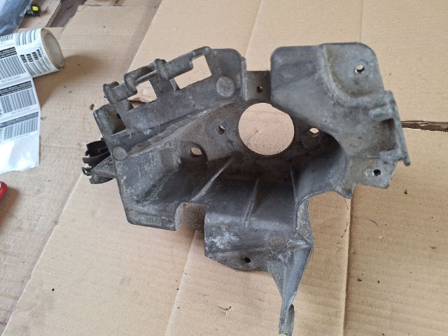 bontott RENAULT CLIO II Váltó Tartó Bak (Pozíciófüggetlen)