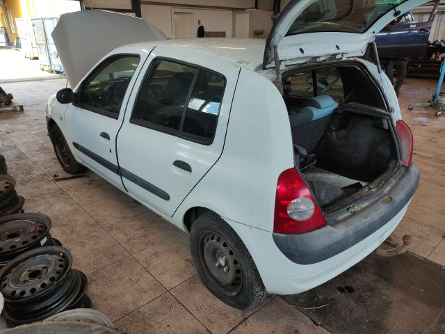 bontott RENAULT CLIO II Biztosítéktábla Motortér