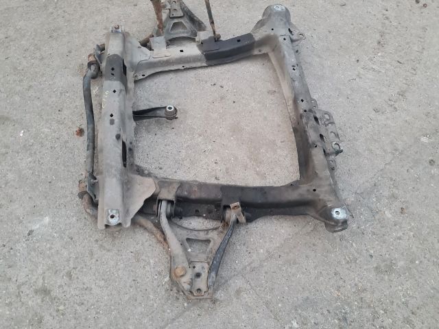 bontott RENAULT CLIO II Első Bölcső