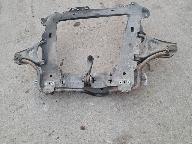 bontott RENAULT CLIO II Első Bölcső