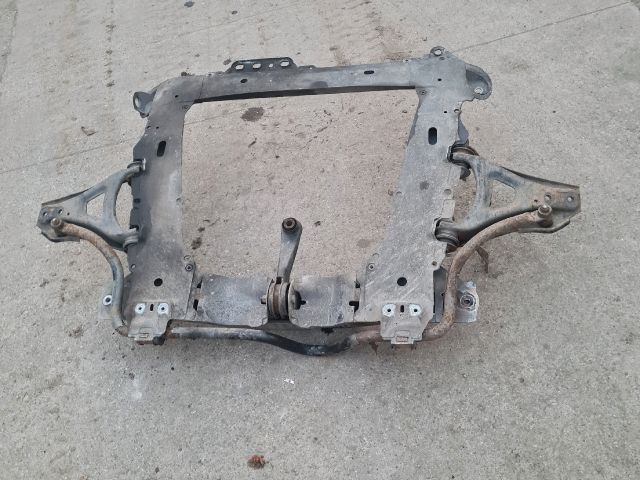 bontott RENAULT CLIO II Első Bölcső