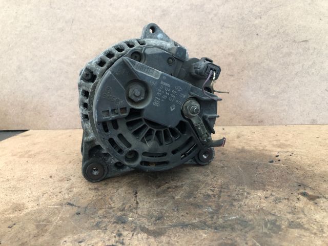 bontott RENAULT CLIO II Generátor