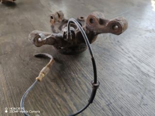 bontott RENAULT CLIO II Jobb első Csonkállvány Kerékaggyal