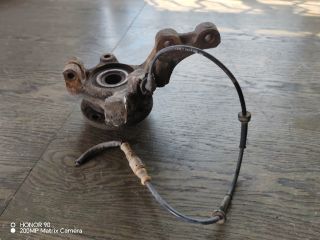 bontott RENAULT CLIO II Jobb első Csonkállvány Kerékaggyal