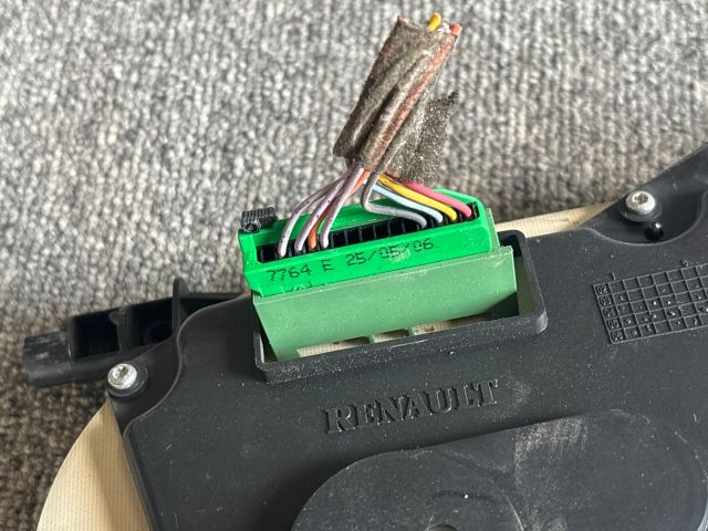 bontott RENAULT CLIO II Kilométeróra