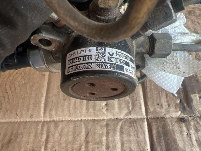 bontott RENAULT CLIO II Közösnyomócső