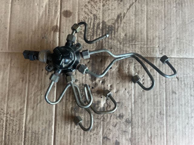 bontott RENAULT CLIO II Közösnyomócső