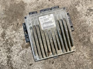 bontott RENAULT CLIO II Motorvezérlő
