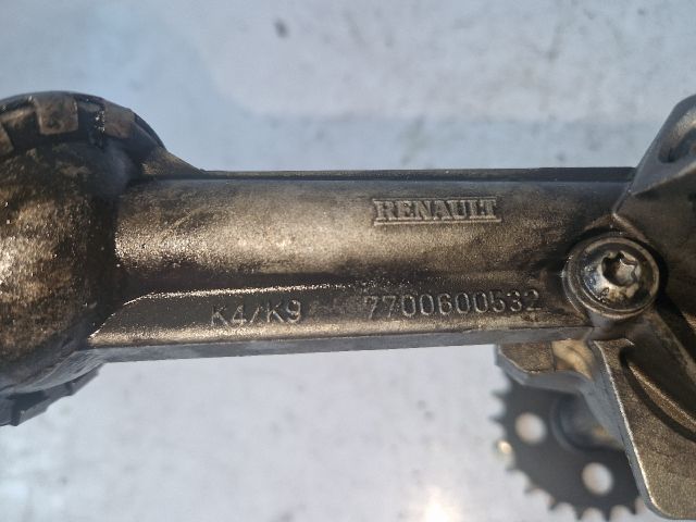 bontott RENAULT CLIO II Olajszivattyú