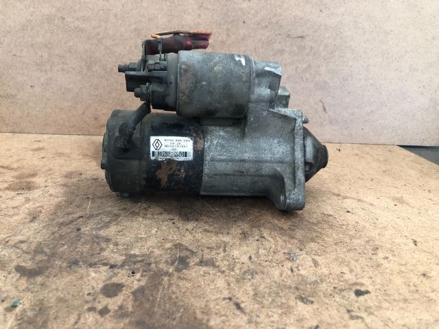 bontott RENAULT CLIO II Önindító