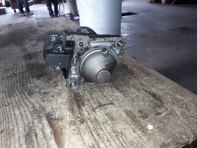 bontott RENAULT CLIO II Önindító