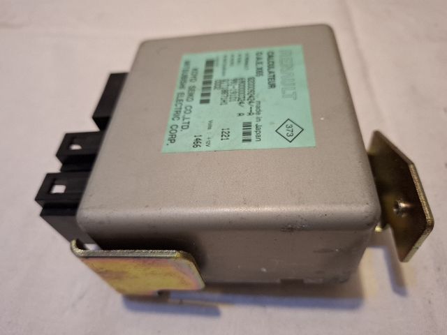 bontott RENAULT CLIO II Szervó Szivattyú Elektronika