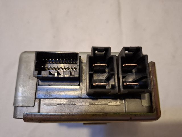 bontott RENAULT CLIO II Szervó Szivattyú Elektronika