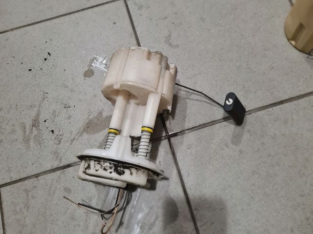 bontott RENAULT CLIO II Üzemanyagszint Jeladó