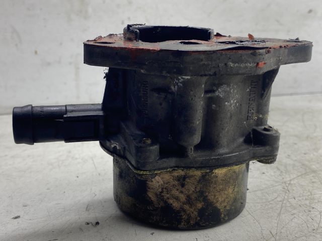 bontott RENAULT CLIO II Vákumpumpa