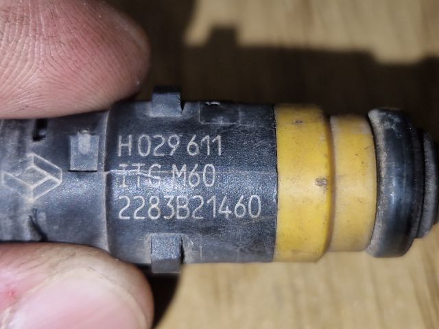 bontott RENAULT CLIO II Porlasztó (1 db)