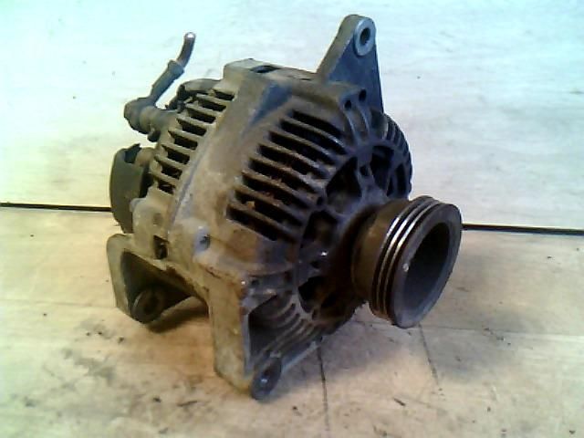 bontott RENAULT CLIO II Generátor